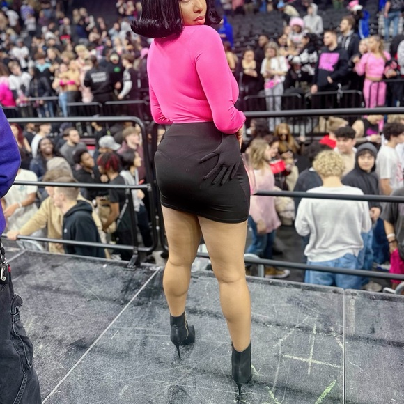 2pc Set - Picture 2 of 2